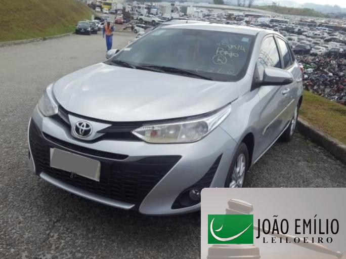 TOYOTA YARIS 19/19
