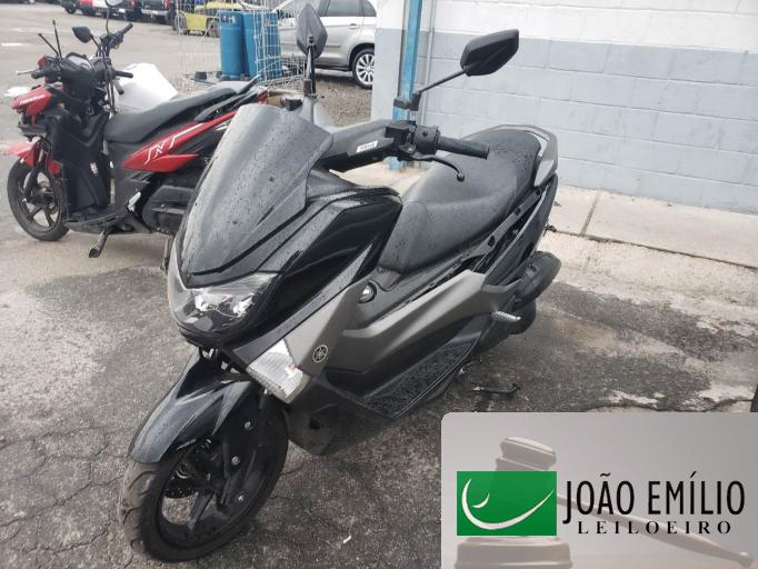 YAMAHA NMAX 19/19