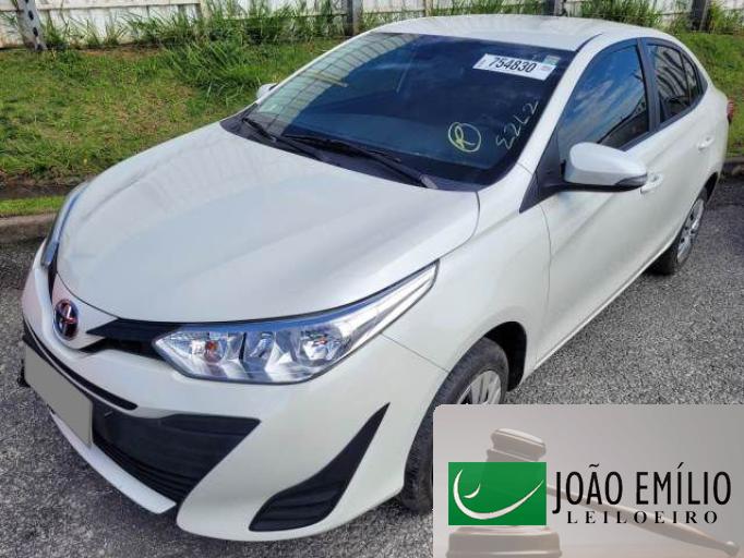 TOYOTA YARIS SEDAN 20/20