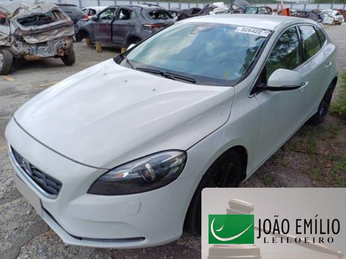 VOLVO V40 13/14