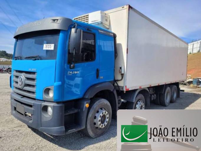 VOLKSWAGEN CONSTELLATION 18/19