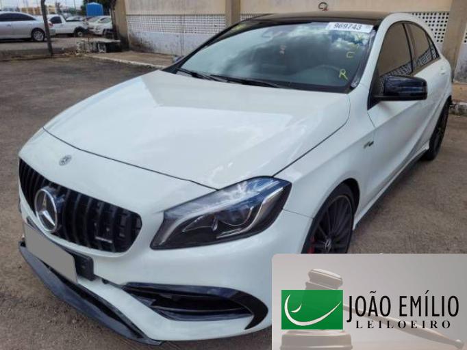 MERCEDES BENZ A45 18/18