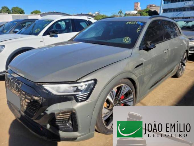 AUDI Q8 E-TRON 23/24